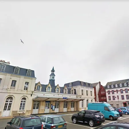 Apartment Lumineux Avec Vue Sur A Les Bains 70m² Parking *
