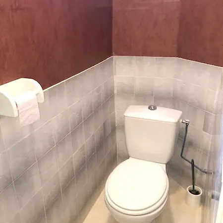 Spacieux Avec Vue Sur La - 70 M² A Apartment *