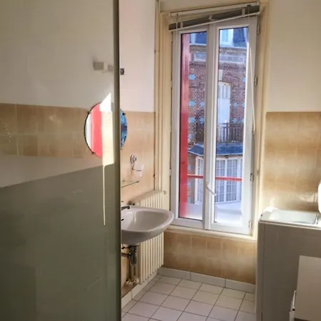 Lumineux Avec Vue Sur A Les Bains 70m² Parking * Mers-les-Bains