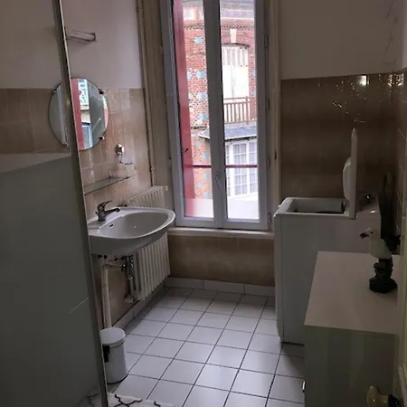 Spacieux Avec Vue Sur La - 70 M² A Apartman