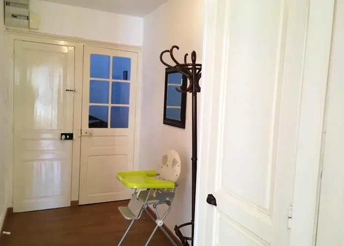 Spacieux Avec Vue Sur La - 70 M² A *